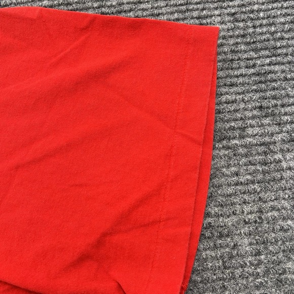 Vintage Wisconsin‎ Badgers Men's Size Large Red T Shirt  Basketball Made In USA - Picture 3 of 5